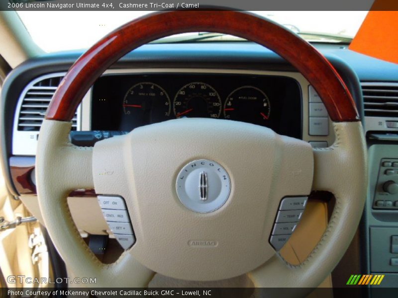 Cashmere Tri-Coat / Camel 2006 Lincoln Navigator Ultimate 4x4
