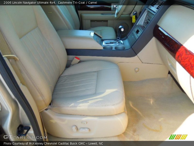 Cashmere Tri-Coat / Camel 2006 Lincoln Navigator Ultimate 4x4