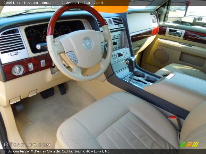 Cashmere Tri-Coat / Camel 2006 Lincoln Navigator Ultimate 4x4