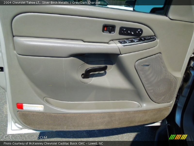 Silver Birch Metallic / Gray/Dark Charcoal 2004 Chevrolet Tahoe LT
