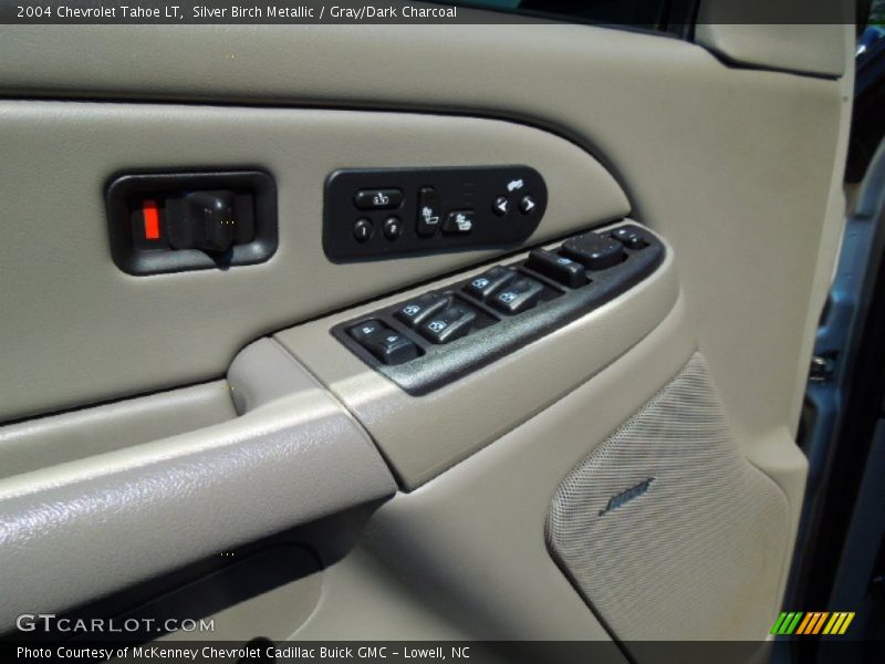 Silver Birch Metallic / Gray/Dark Charcoal 2004 Chevrolet Tahoe LT