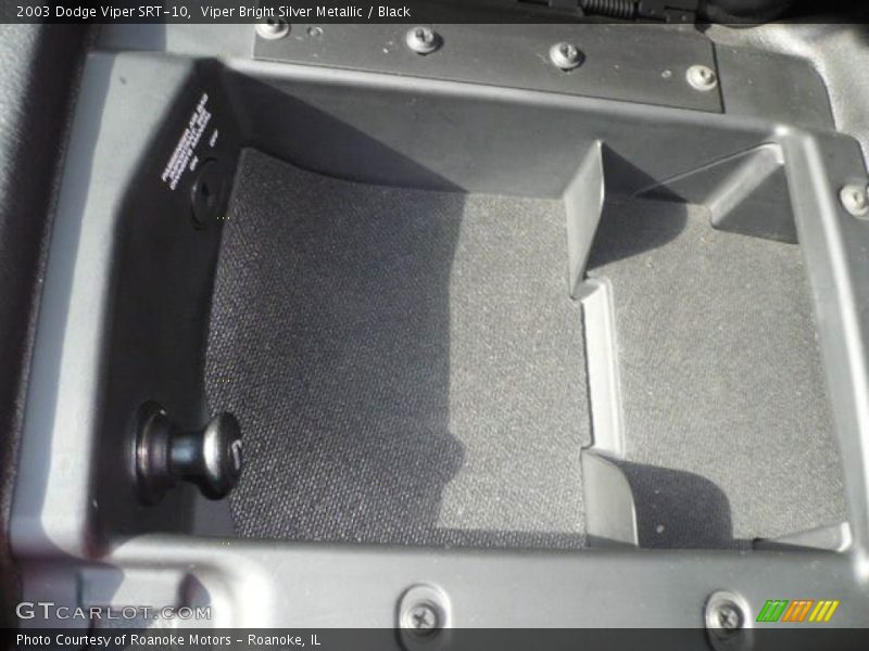 Viper Bright Silver Metallic / Black 2003 Dodge Viper SRT-10