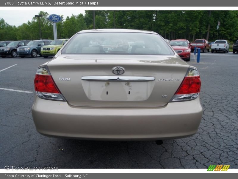 Desert Sand Mica / Taupe 2005 Toyota Camry LE V6