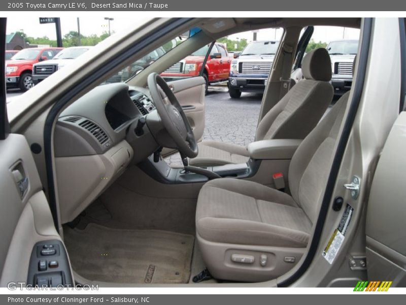 Desert Sand Mica / Taupe 2005 Toyota Camry LE V6