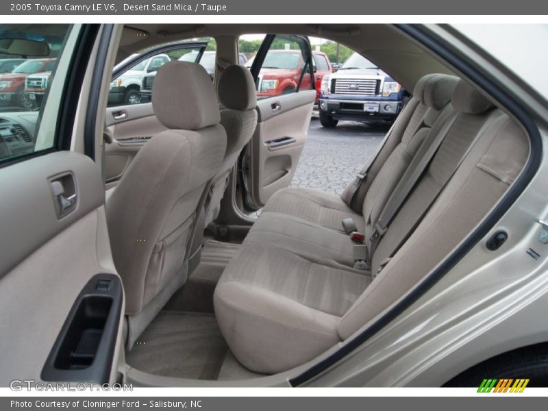 Desert Sand Mica / Taupe 2005 Toyota Camry LE V6