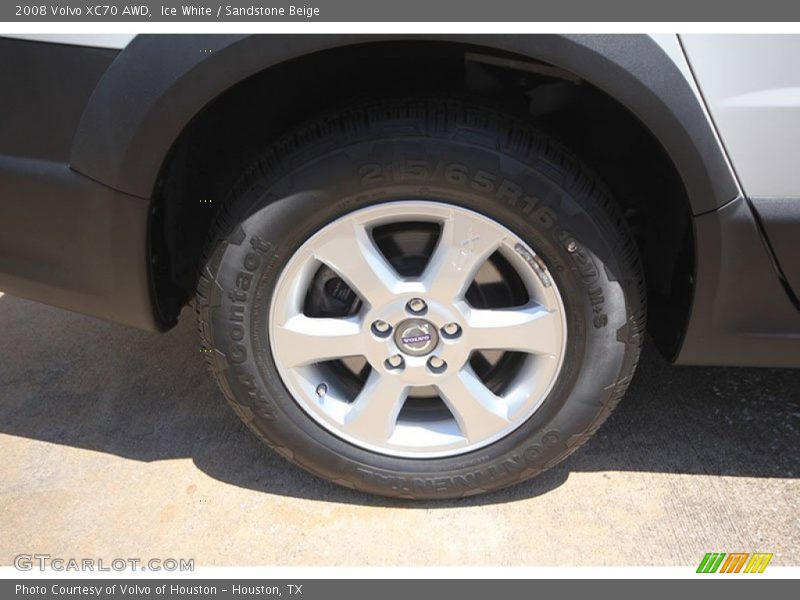 Ice White / Sandstone Beige 2008 Volvo XC70 AWD