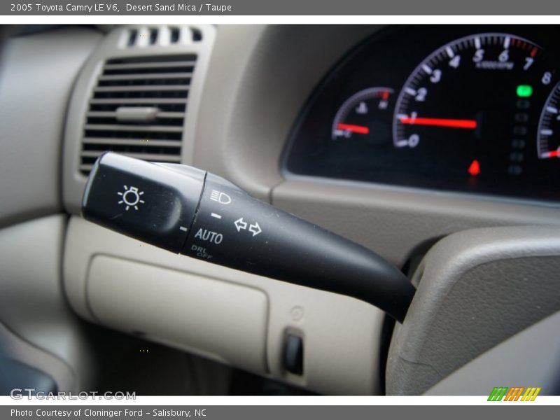Desert Sand Mica / Taupe 2005 Toyota Camry LE V6