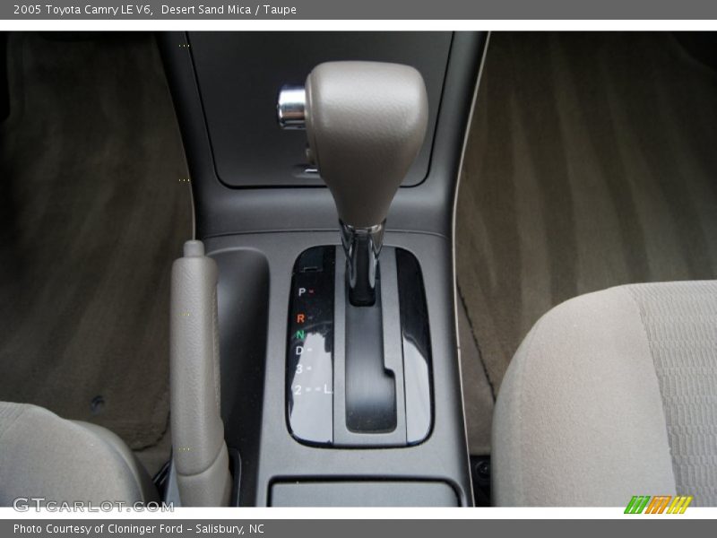Desert Sand Mica / Taupe 2005 Toyota Camry LE V6