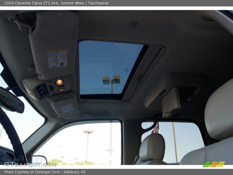 Summit White / Tan/Neutral 2004 Chevrolet Tahoe Z71 4x4