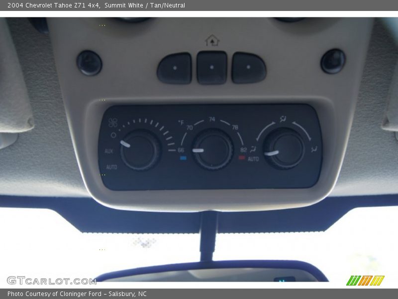 Summit White / Tan/Neutral 2004 Chevrolet Tahoe Z71 4x4