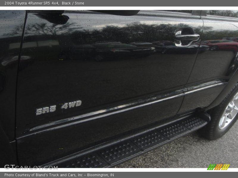 Black / Stone 2004 Toyota 4Runner SR5 4x4