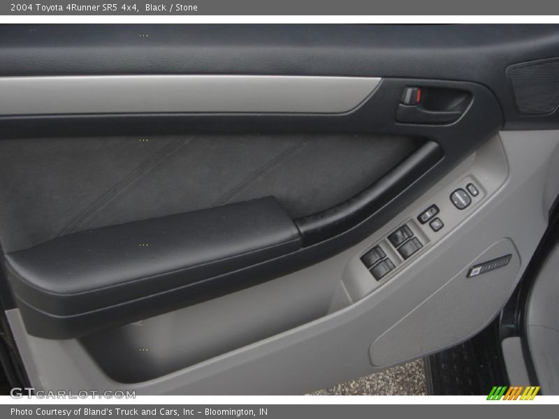 Black / Stone 2004 Toyota 4Runner SR5 4x4
