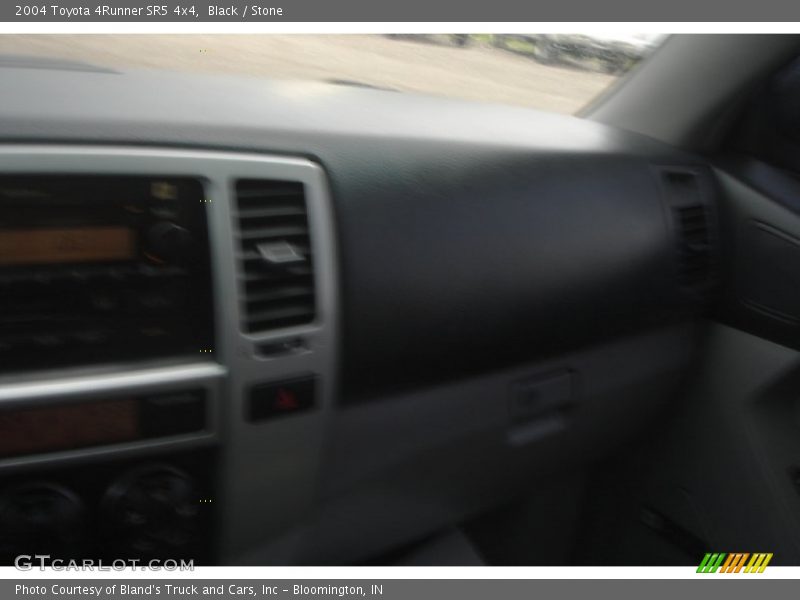 Black / Stone 2004 Toyota 4Runner SR5 4x4