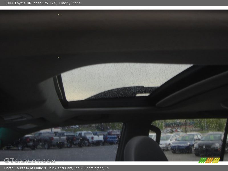 Black / Stone 2004 Toyota 4Runner SR5 4x4