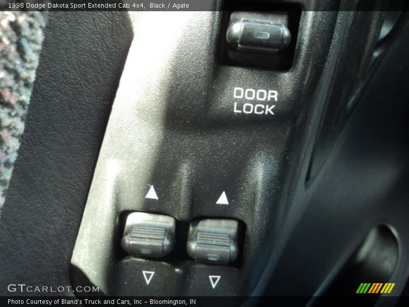Black / Agate 1998 Dodge Dakota Sport Extended Cab 4x4