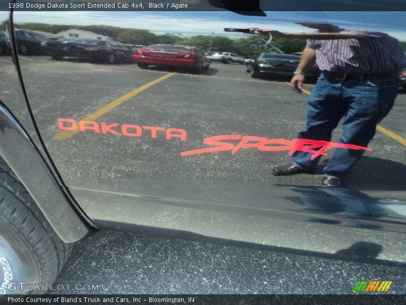 Black / Agate 1998 Dodge Dakota Sport Extended Cab 4x4