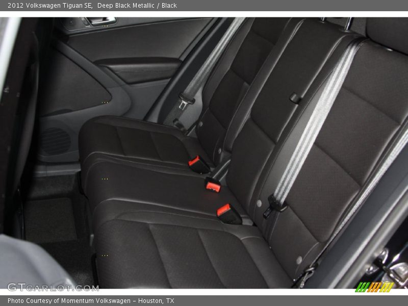 Deep Black Metallic / Black 2012 Volkswagen Tiguan SE