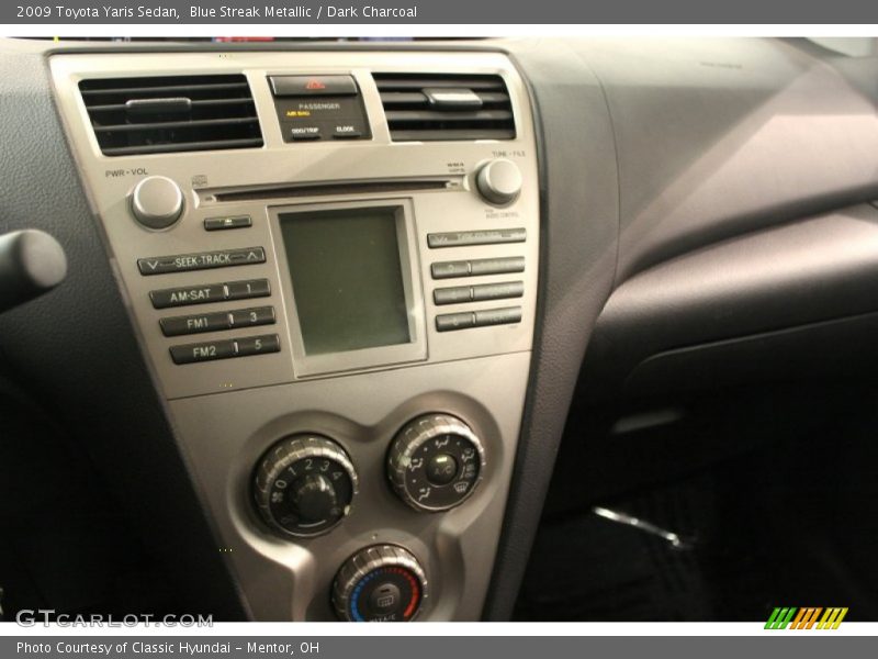 Blue Streak Metallic / Dark Charcoal 2009 Toyota Yaris Sedan
