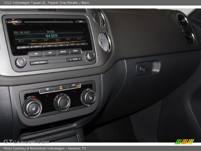 Pepper Gray Metallic / Black 2012 Volkswagen Tiguan LE