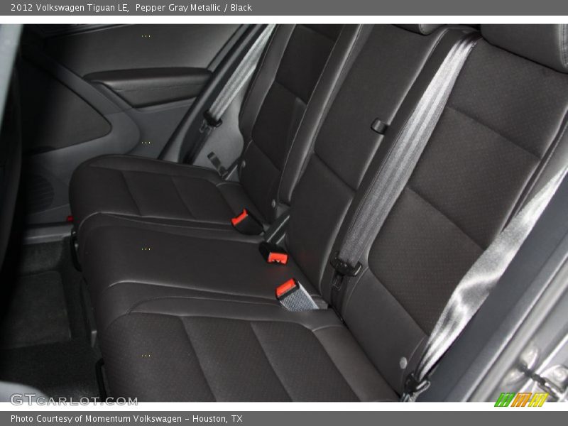 Pepper Gray Metallic / Black 2012 Volkswagen Tiguan LE