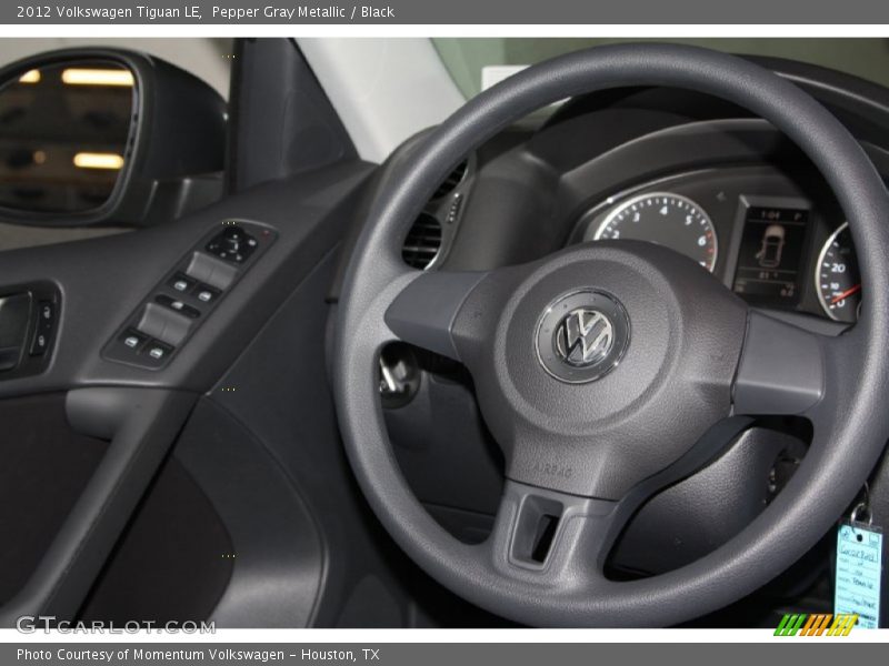 Pepper Gray Metallic / Black 2012 Volkswagen Tiguan LE