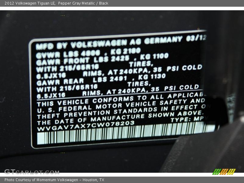 Pepper Gray Metallic / Black 2012 Volkswagen Tiguan LE