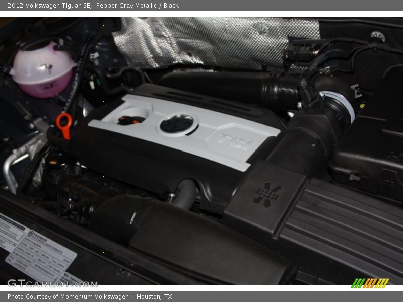 Pepper Gray Metallic / Black 2012 Volkswagen Tiguan SE