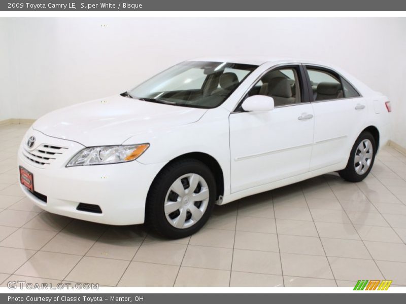 Super White / Bisque 2009 Toyota Camry LE