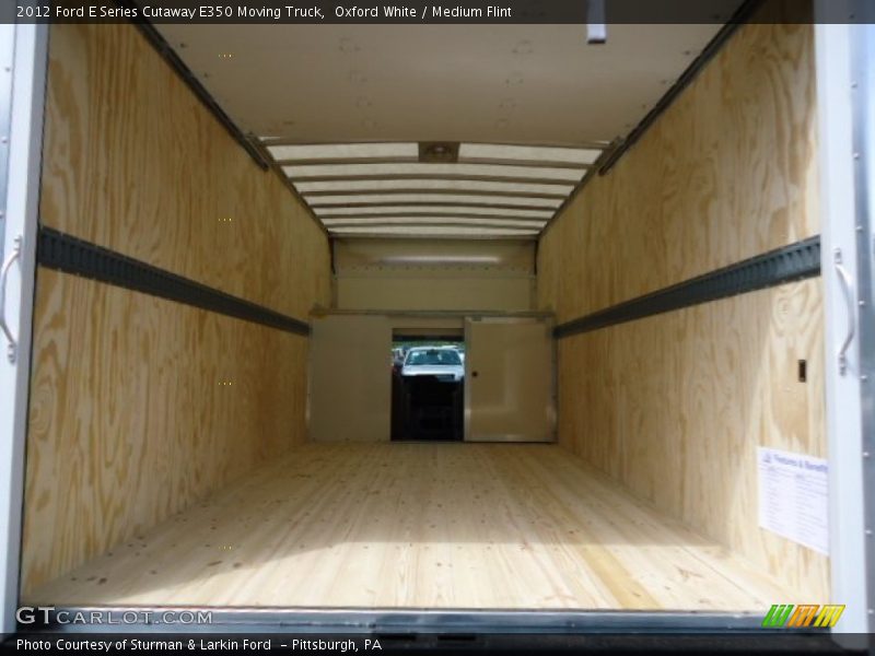 Oxford White / Medium Flint 2012 Ford E Series Cutaway E350 Moving Truck