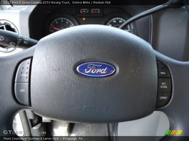 Oxford White / Medium Flint 2012 Ford E Series Cutaway E350 Moving Truck
