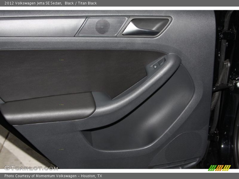 Black / Titan Black 2012 Volkswagen Jetta SE Sedan