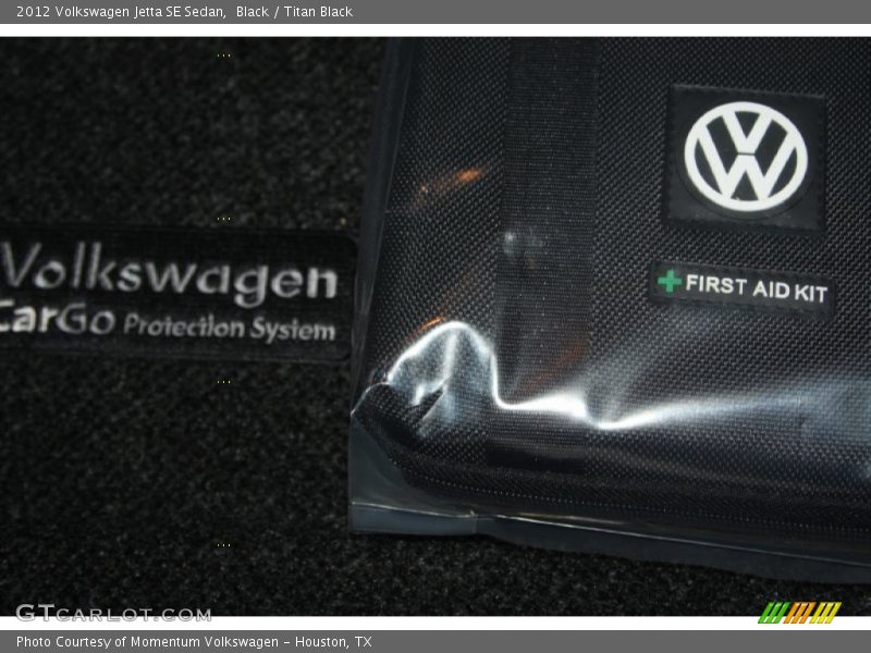 Black / Titan Black 2012 Volkswagen Jetta SE Sedan