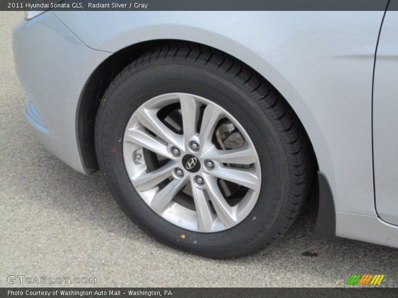 Radiant Silver / Gray 2011 Hyundai Sonata GLS