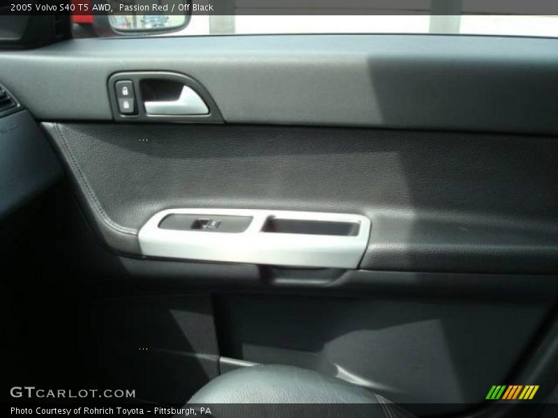 Passion Red / Off Black 2005 Volvo S40 T5 AWD