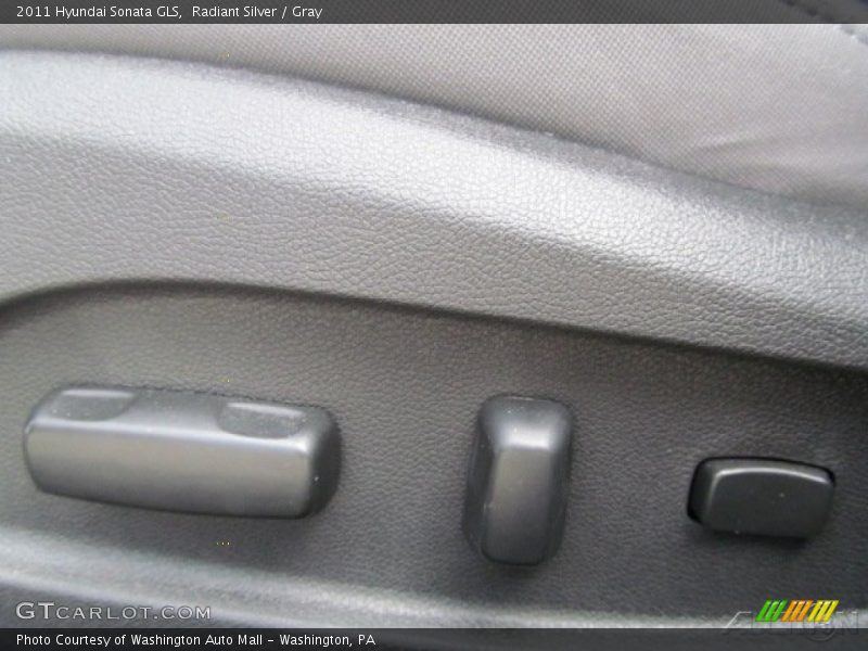 Radiant Silver / Gray 2011 Hyundai Sonata GLS