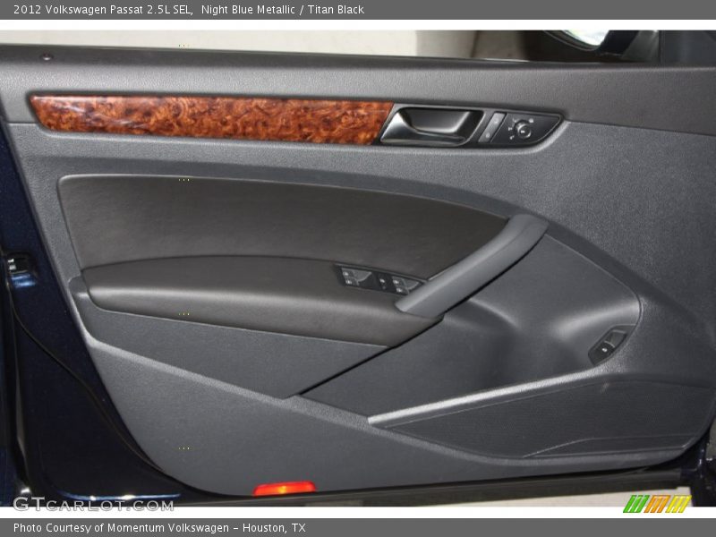 Night Blue Metallic / Titan Black 2012 Volkswagen Passat 2.5L SEL