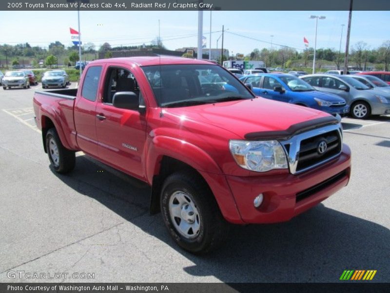 Radiant Red / Graphite Gray 2005 Toyota Tacoma V6 Access Cab 4x4