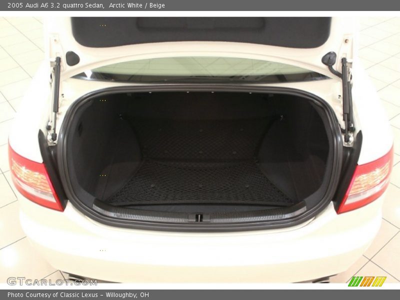 Arctic White / Beige 2005 Audi A6 3.2 quattro Sedan