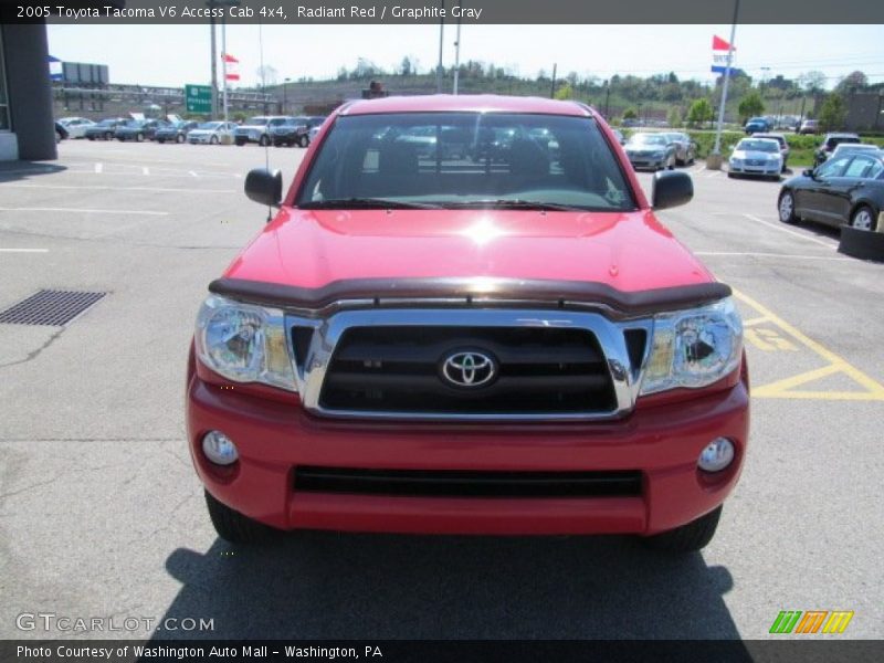 Radiant Red / Graphite Gray 2005 Toyota Tacoma V6 Access Cab 4x4