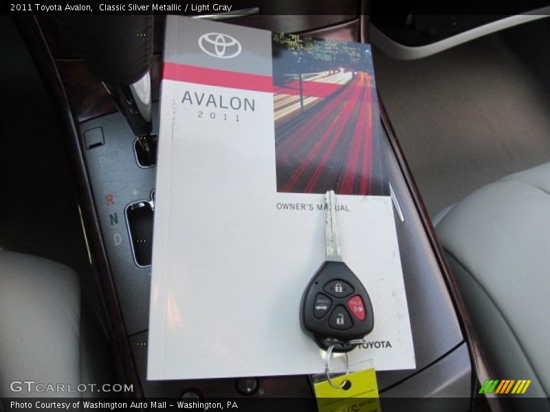 Classic Silver Metallic / Light Gray 2011 Toyota Avalon