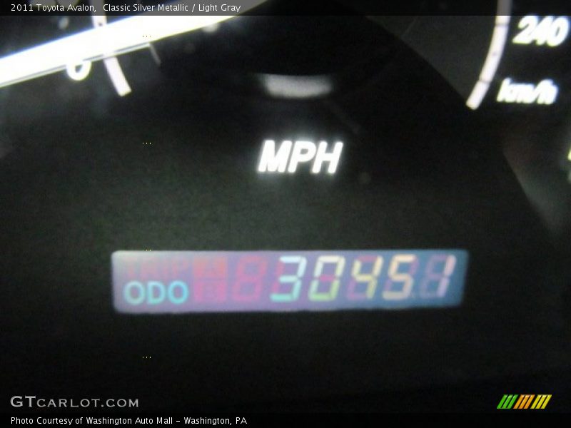 Classic Silver Metallic / Light Gray 2011 Toyota Avalon