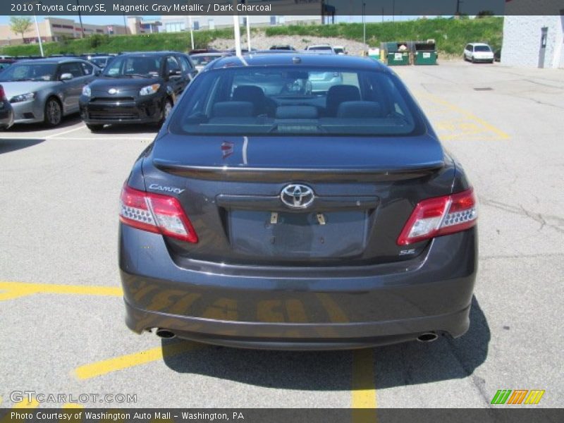 Magnetic Gray Metallic / Dark Charcoal 2010 Toyota Camry SE