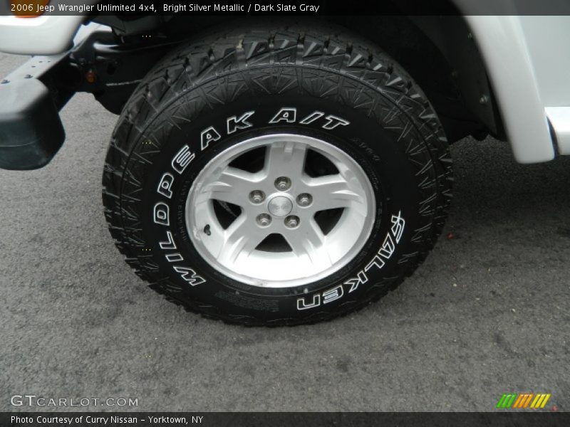 Bright Silver Metallic / Dark Slate Gray 2006 Jeep Wrangler Unlimited 4x4