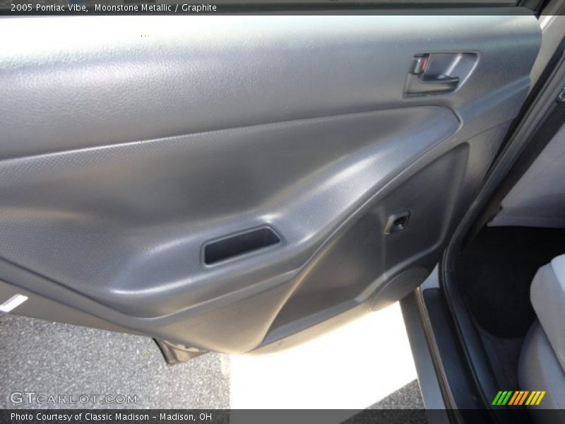 Moonstone Metallic / Graphite 2005 Pontiac Vibe