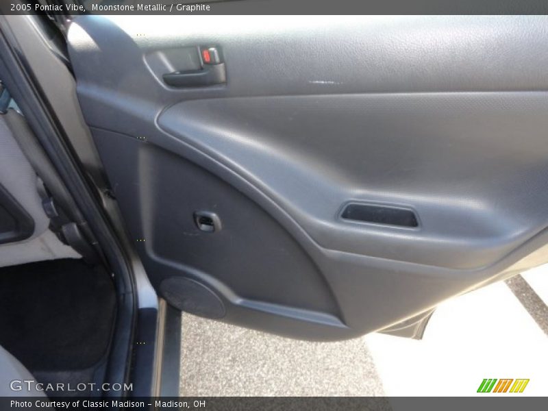 Moonstone Metallic / Graphite 2005 Pontiac Vibe