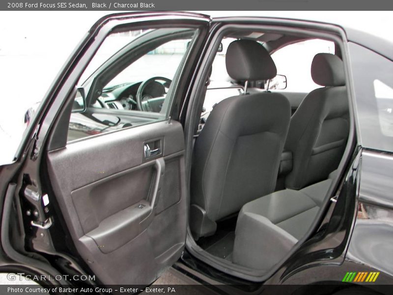 Black / Charcoal Black 2008 Ford Focus SES Sedan