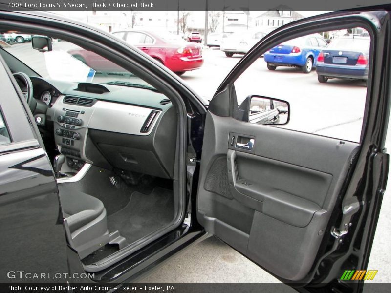 Black / Charcoal Black 2008 Ford Focus SES Sedan