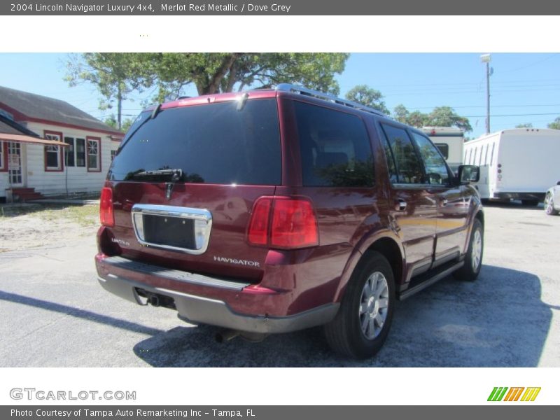 Merlot Red Metallic / Dove Grey 2004 Lincoln Navigator Luxury 4x4