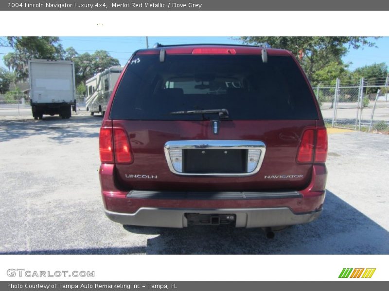 Merlot Red Metallic / Dove Grey 2004 Lincoln Navigator Luxury 4x4