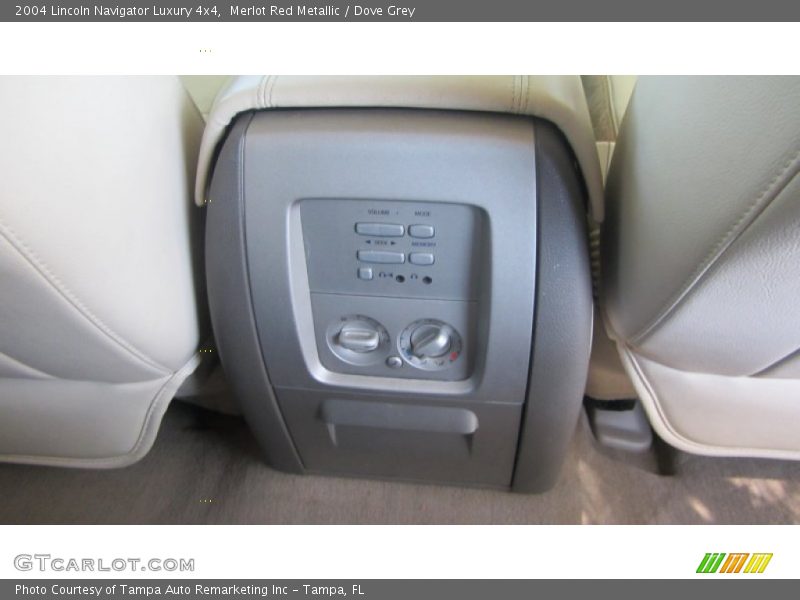 Merlot Red Metallic / Dove Grey 2004 Lincoln Navigator Luxury 4x4